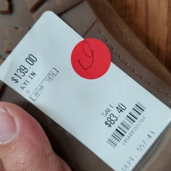 Kensie Kylin fur lined boots - Picture 6 of 6